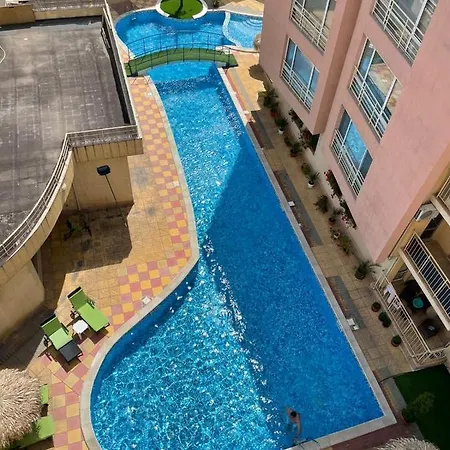 Sunny Beach, Palm Court B26 * ساني بيتش